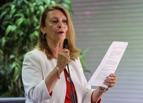 9c2cf127-724b-40e6-9ab5-f686719b8727_source-aspect-ratio_25p_0