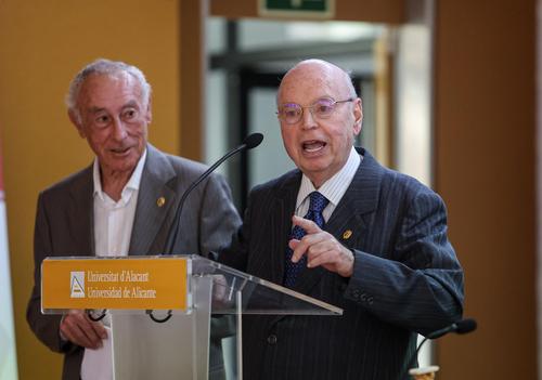 bf55d42f-a1e4-452d-a679-1f85386165b8_source-aspect-ratio_25p_0